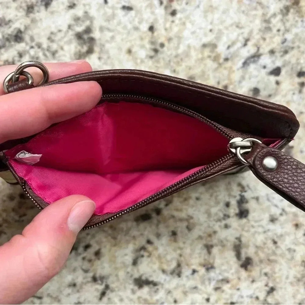 Spartina 449 Leather Wristlet ❤️ - Picture 6 of 6